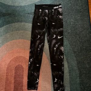 Nike Pro pants size small black and white